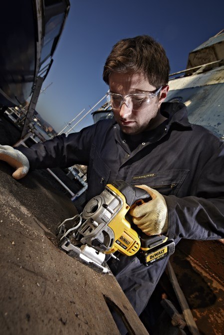 WYRZYNARKA AKUMULATOROWA XR 18V (BEZ AKU I ŁAD.) DEWALT WYRZYNARKA AKUMULATOROWA XR 18V (BEZ AKU I ŁAD.) DEWALT