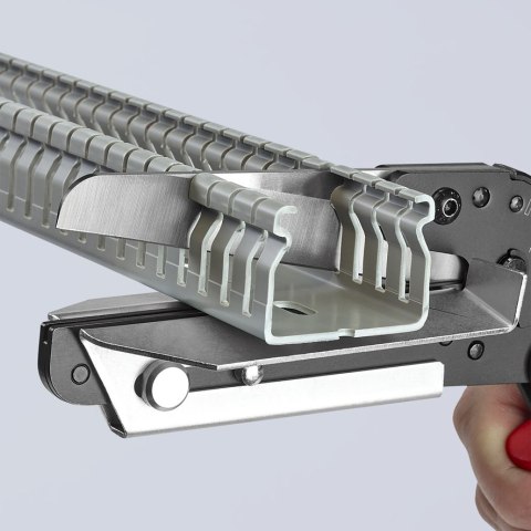 NOŻYCE DO TWORZYWA SZTUCZNEGO 110MM KNIPEX NOŻYCE DO TWORZYWA SZTUCZNEGO 110MM KNIPEX