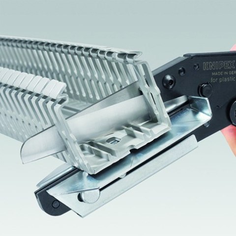 NOŻYCE DO TWORZYWA SZTUCZNEGO 110MM KNIPEX NOŻYCE DO TWORZYWA SZTUCZNEGO 110MM KNIPEX