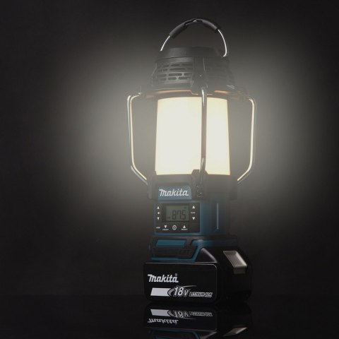 ODBIORNIK RADIOWY Z LATARKĄ 18V AM/FM MAKITA ODBIORNIK RADIOWY Z LATARKĄ 18V AM/FM MAKITA