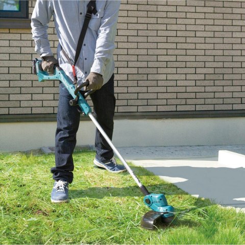AKUMULATOROWA PODKASZARKA 26CM 18V LXT 1*3.0AH MAKITA AKUMULATOROWA PODKASZARKA 26CM 18V LXT 1*3.0AH MAKITA