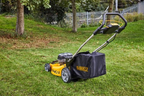 KOSIARKA AKUMULATOROWA DEWALT 48CM 2x18V 2x5Ah XR + ŁADOWARKA KOSIARKA AKUMULATOROWA DEWALT 48CM 2x18V 2x5Ah XR + ŁADOWARKA