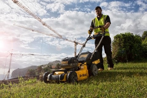 KOSIARKA AKUMULATOROWA DEWALT 48CM 2x18V 2x5Ah XR + ŁADOWARKA KOSIARKA AKUMULATOROWA DEWALT 48CM 2x18V 2x5Ah XR + ŁADOWARKA
