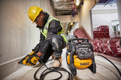 KOMPRESOR AKUMULATOROWY 54V XR 0*AH DEWALT KOMPRESOR AKUMULATOROWY 54V XR 0*AH DEWALT