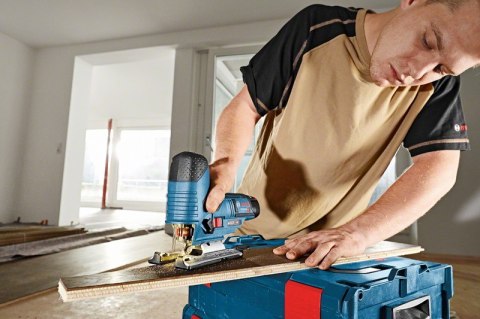 WYRZYNARKA AKUMULATOROWA GST 12V-70 SC 2*3.0AH BOSCH WYRZYNARKA AKUMULATOROWA GST 12V-70 SC 2*3.0AH BOSCH