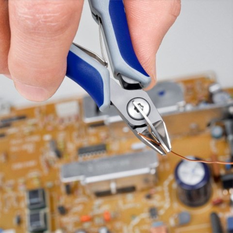 SZCZYPCE TNĄCE BOCZNE DLA ELEKTRONIKÓW 125MM KNIPEX SZCZYPCE TNĄCE BOCZNE DLA ELEKTRONIKÓW 125MM KNIPEX