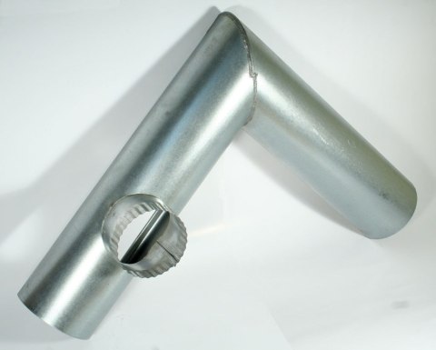 NAROŻNIK RYNNY Z WYLOTEM 150MM PRAWY UN NAROŻNIK RYNNY Z WYLOTEM 150MM PRAWY UN