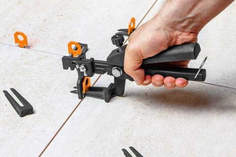 PISTOLET DO SYSTEMU POZIOMOWANIA PISTOLET DO SYSTEMU POZIOMOWANIA