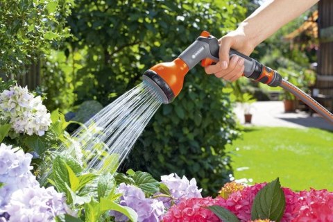 CLASSIC WIELOFUNKCYJNY PISTOLET ZRASZAJĄCY GARDENA CLASSIC WIELOFUNKCYJNY PISTOLET ZRASZAJĄCY GARDENA