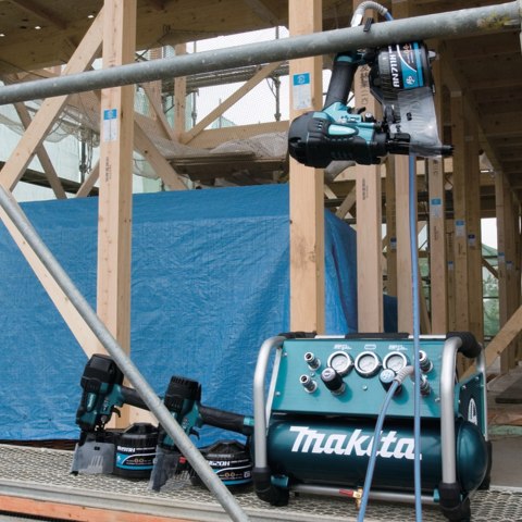 KOMPRESOR POWIETRZA 6,2L 28BAR MAKITA KOMPRESOR POWIETRZA 6,2L 28BAR MAKITA