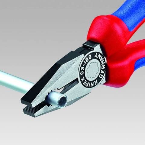 SZCZYPCE UNIWERSALNE PVC 180MM KNIPEX SZCZYPCE UNIWERSALNE PVC 180MM KNIPEX