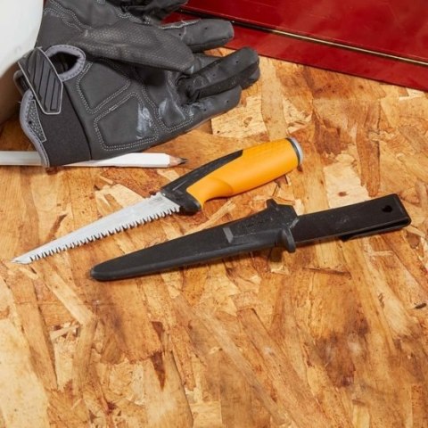 PIŁA ZĄBKOWANA Z OCHRANIACZEM POWERTOOTH 15CM, 8 TPI FISKARS PIŁA ZĄBKOWANA Z OCHRANIACZEM POWERTOOTH 15CM, 8 TPI FISKARS