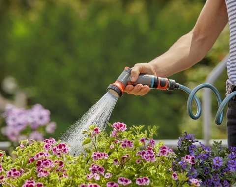 COMFORT PISTOLET ZRASZAJĄCY BALKONOWY GARDENA COMFORT PISTOLET ZRASZAJĄCY BALKONOWY GARDENA