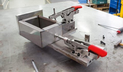DOCISK POZIOMY Z PODSTAWĄ POZIOMĄ STC-IHH 25MM BESSEY DOCISK POZIOMY Z PODSTAWĄ POZIOMĄ STC-IHH 25MM BESSEY