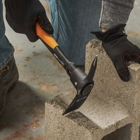 KILOF ZE SZPICEM ISOCORE S 36CM FISKARS KILOF ZE SZPICEM ISOCORE S 36CM FISKARS
