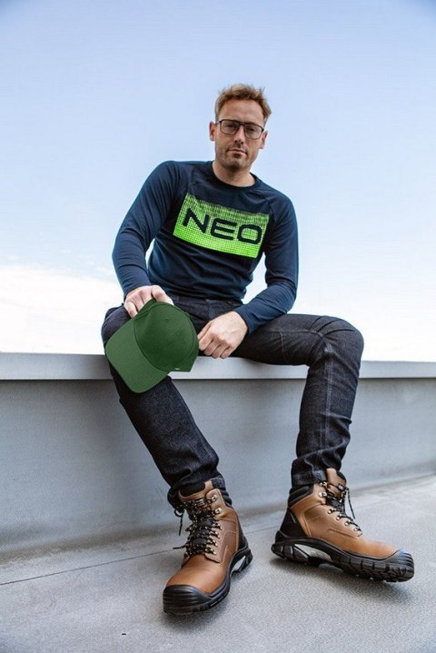 CZAPKA Z DASZKIEM ZIELONA NEO CZAPKA Z DASZKIEM ZIELONA NEO